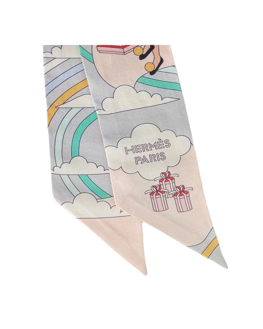 Hermès Carrés Volants Gris Perle Rose Pâle Grenadine Silk Twilly Scarf