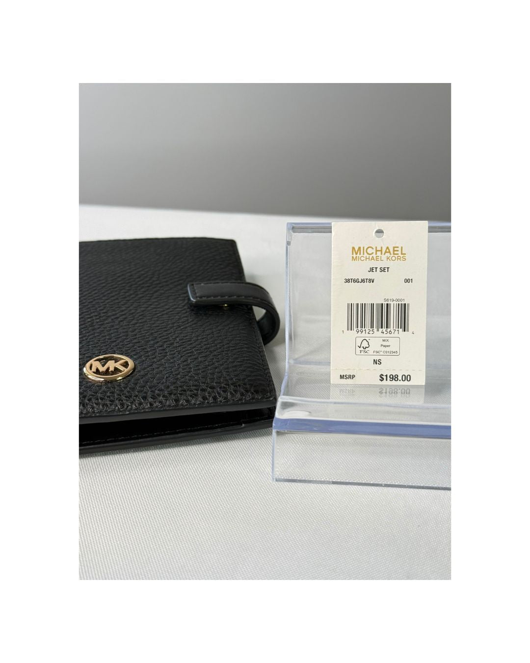 NWT Michael Kors Jet Set Black Pebbled Leather Travel Wallet MSRP $198