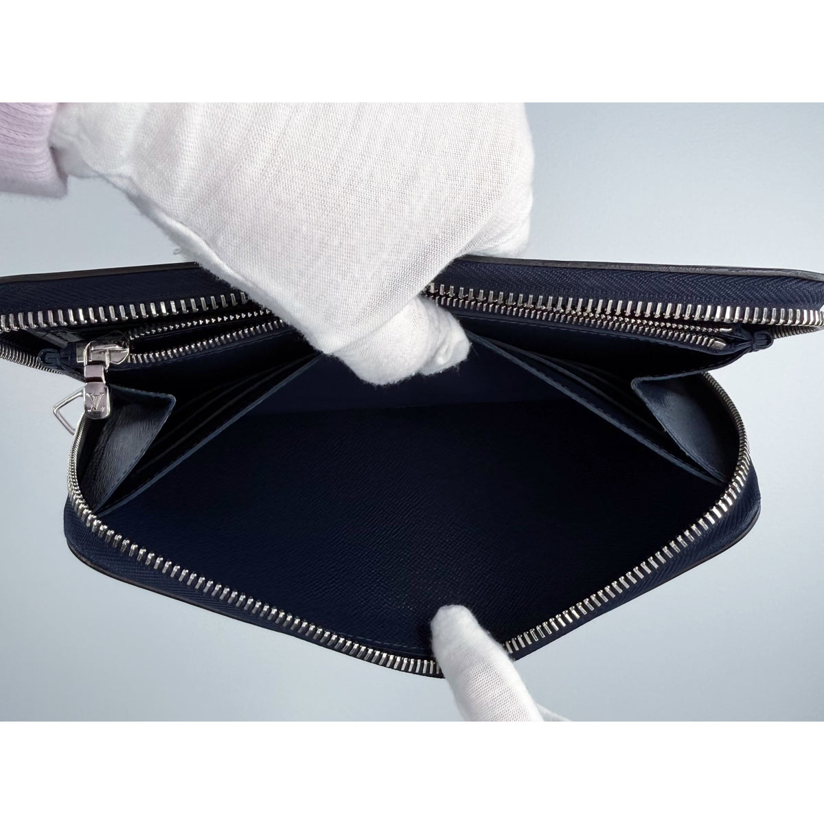 Louis Vuitton Zippy Wallet Epi Leather Navy Organizer