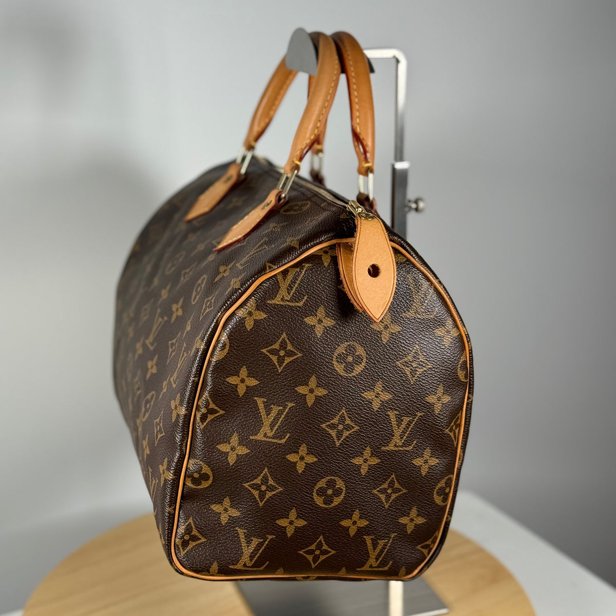 Louis Vuitton Monogram Speedy 30