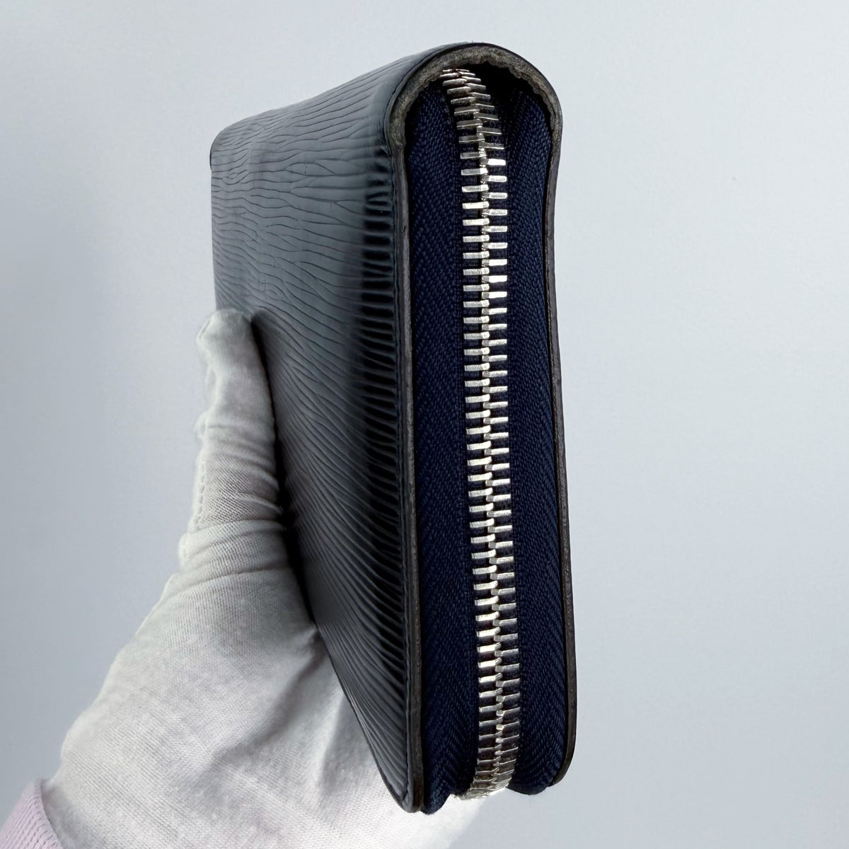 Louis Vuitton Zippy Wallet Epi Leather Navy Organizer