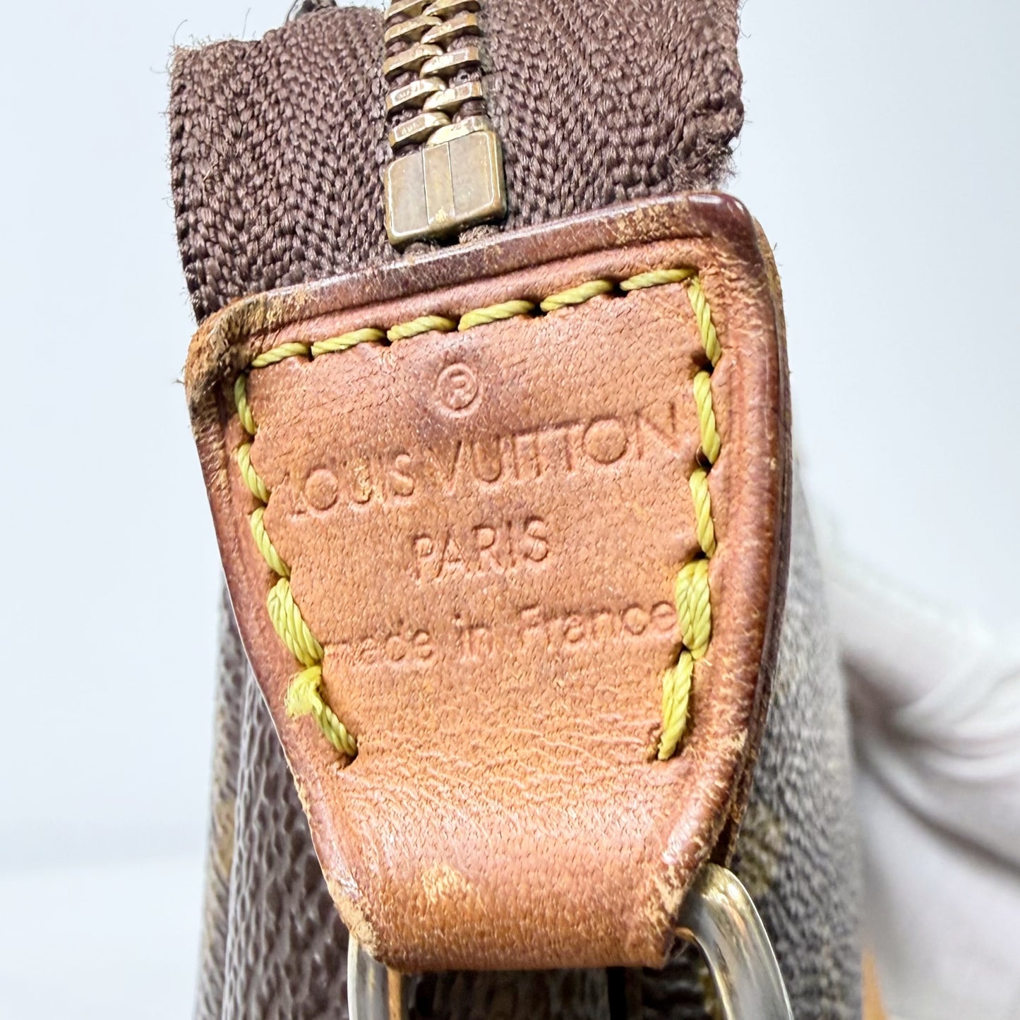 Louis Vuitton Pochette Accessories Monogram Canvas Shoulder Bag
