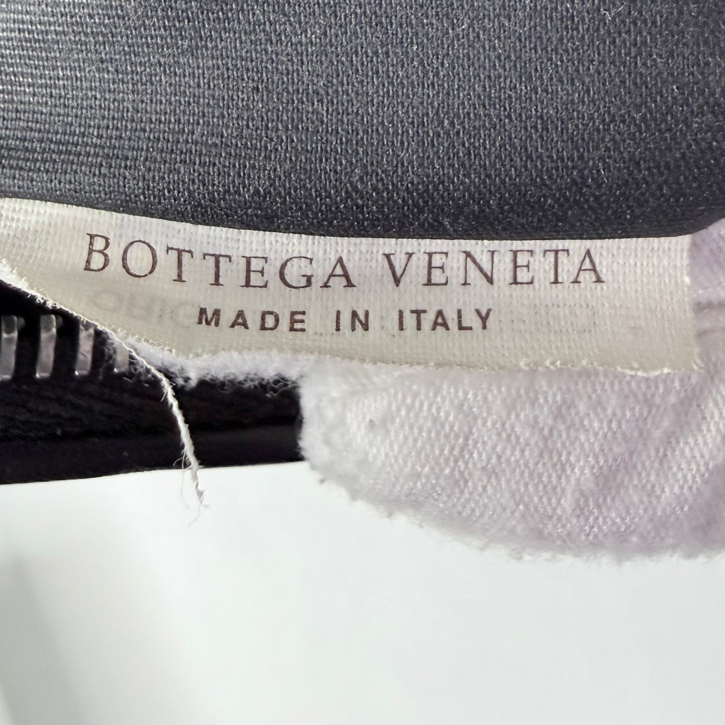 Bottega Veneta Intrecciato Portfolio Black Leather Zip Pouch