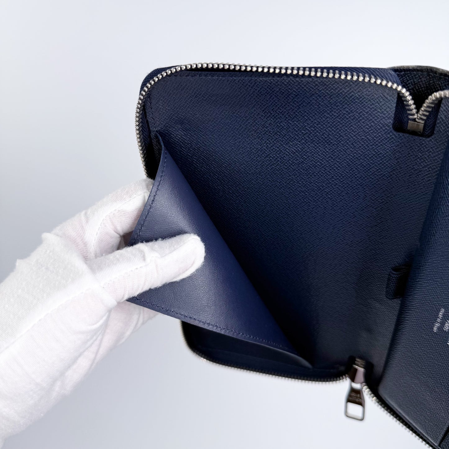 Louis Vuitton Zippy Wallet Epi Leather Navy Organizer