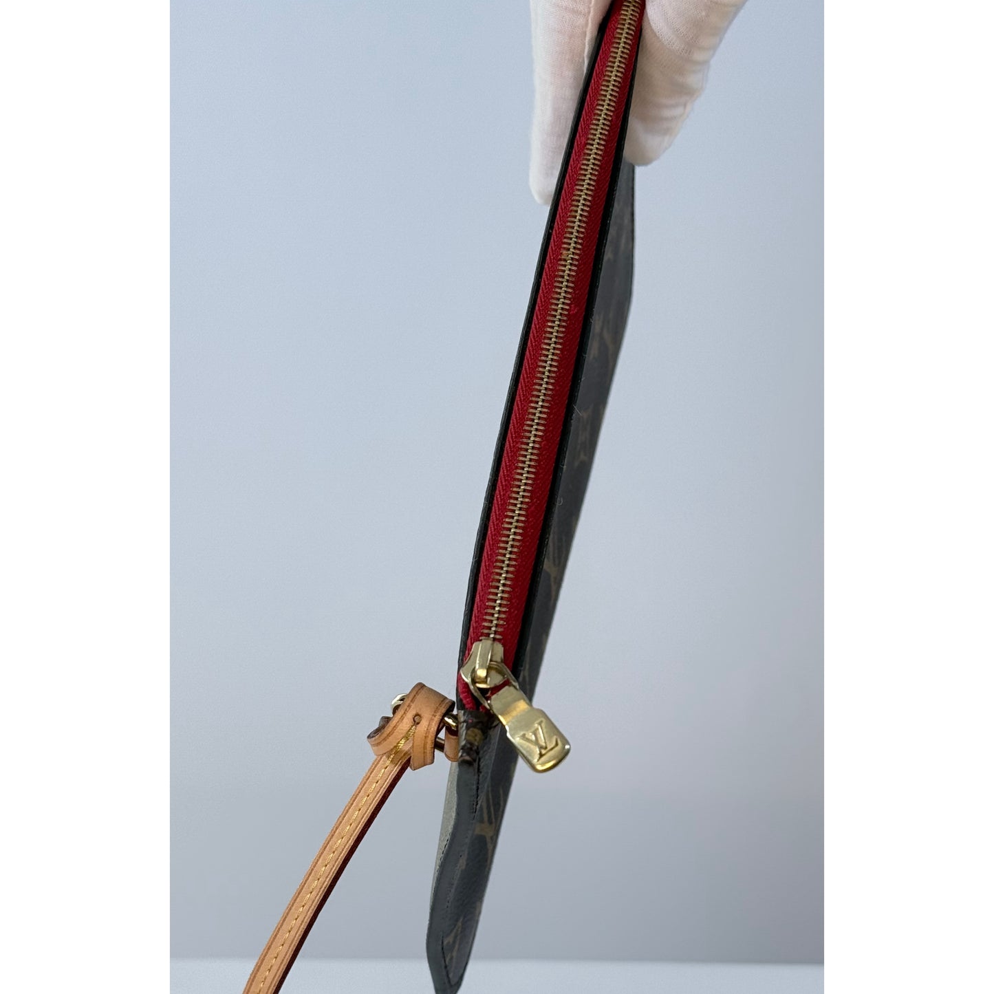 LOUIS VUITTON Monogram Neverfull MM Pouch Accessory Pouch