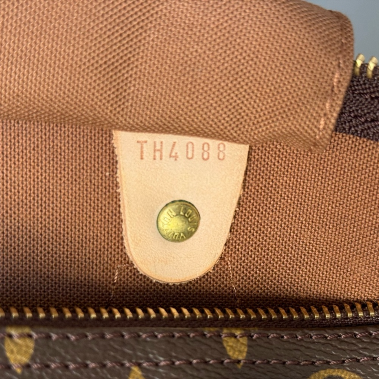 Louis Vuitton Monogram Speedy 30 Boston Bag W/Dust Bag, Lock & Key