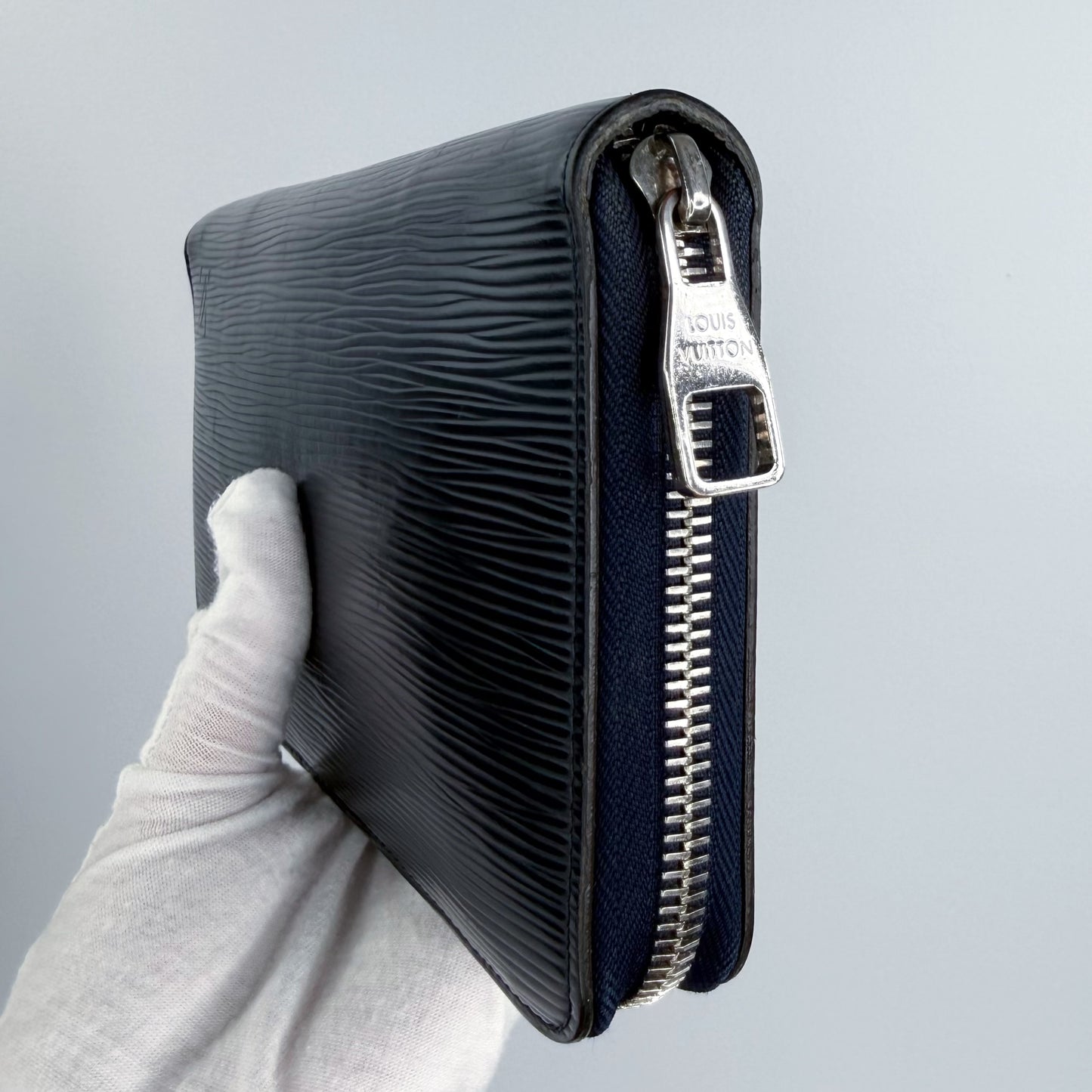 Louis Vuitton Zippy Wallet Epi Leather Navy Organizer