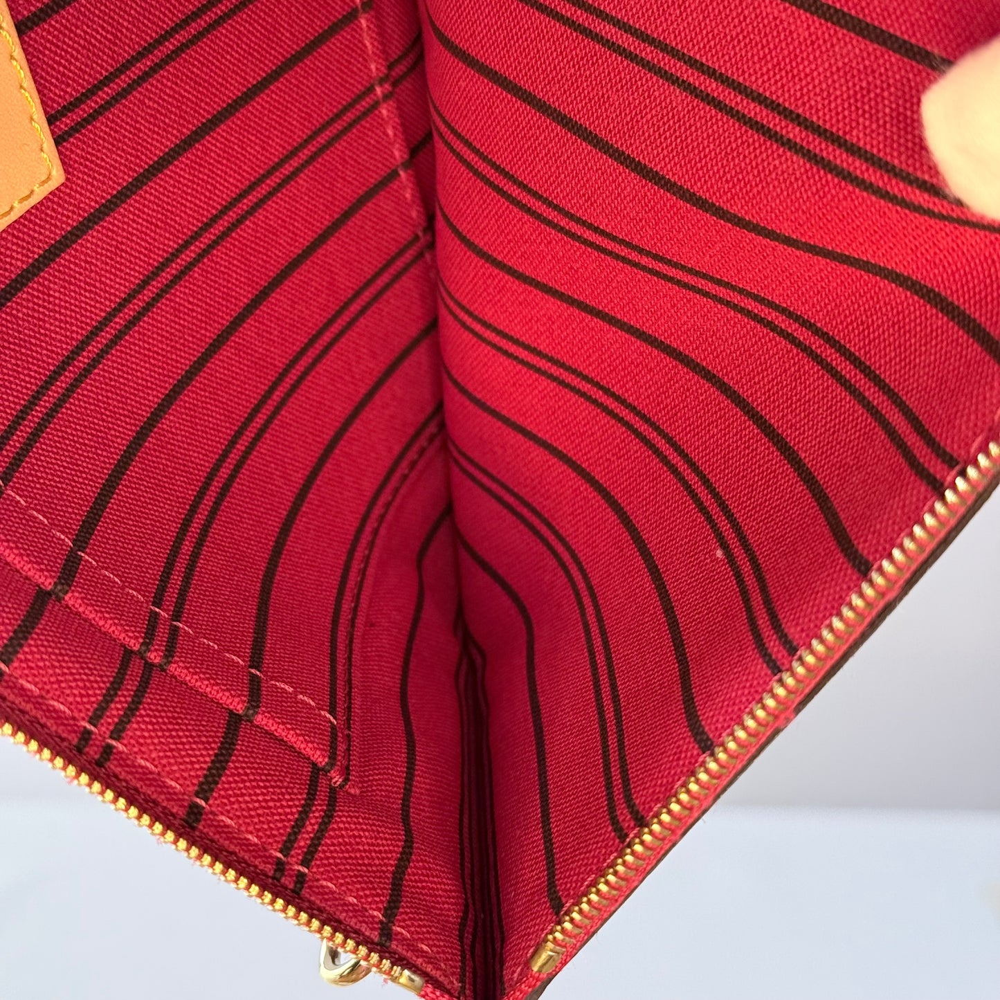 LOUIS VUITTON Monogram Neverfull MM Pouch Accessory Pouch