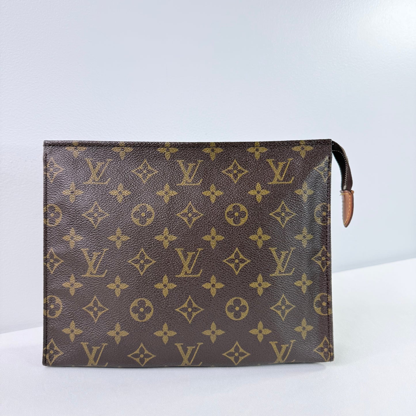 Louis Vuitton Monogram Pochette Toilette 26 Clutch Bag