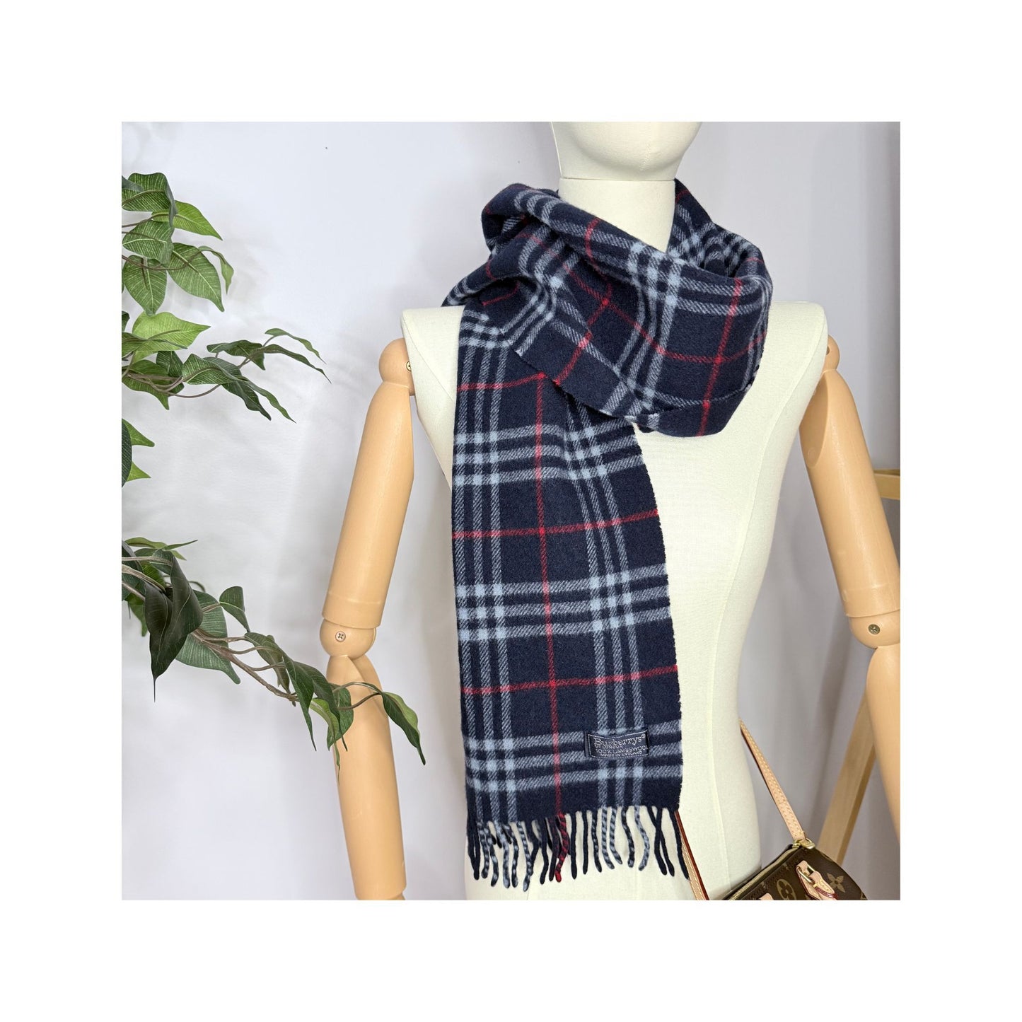 Burberry Nova Check Navy Lambswool Scarf Made in England