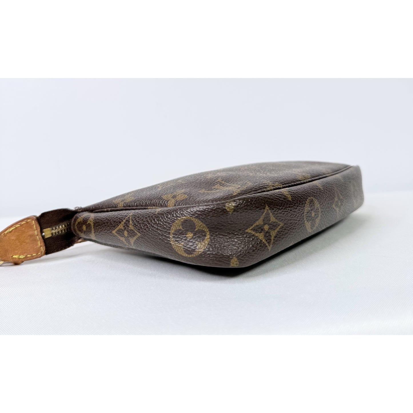 Louis Vuitton Pochette Accessories Monogram Canvas Shoulder Bag