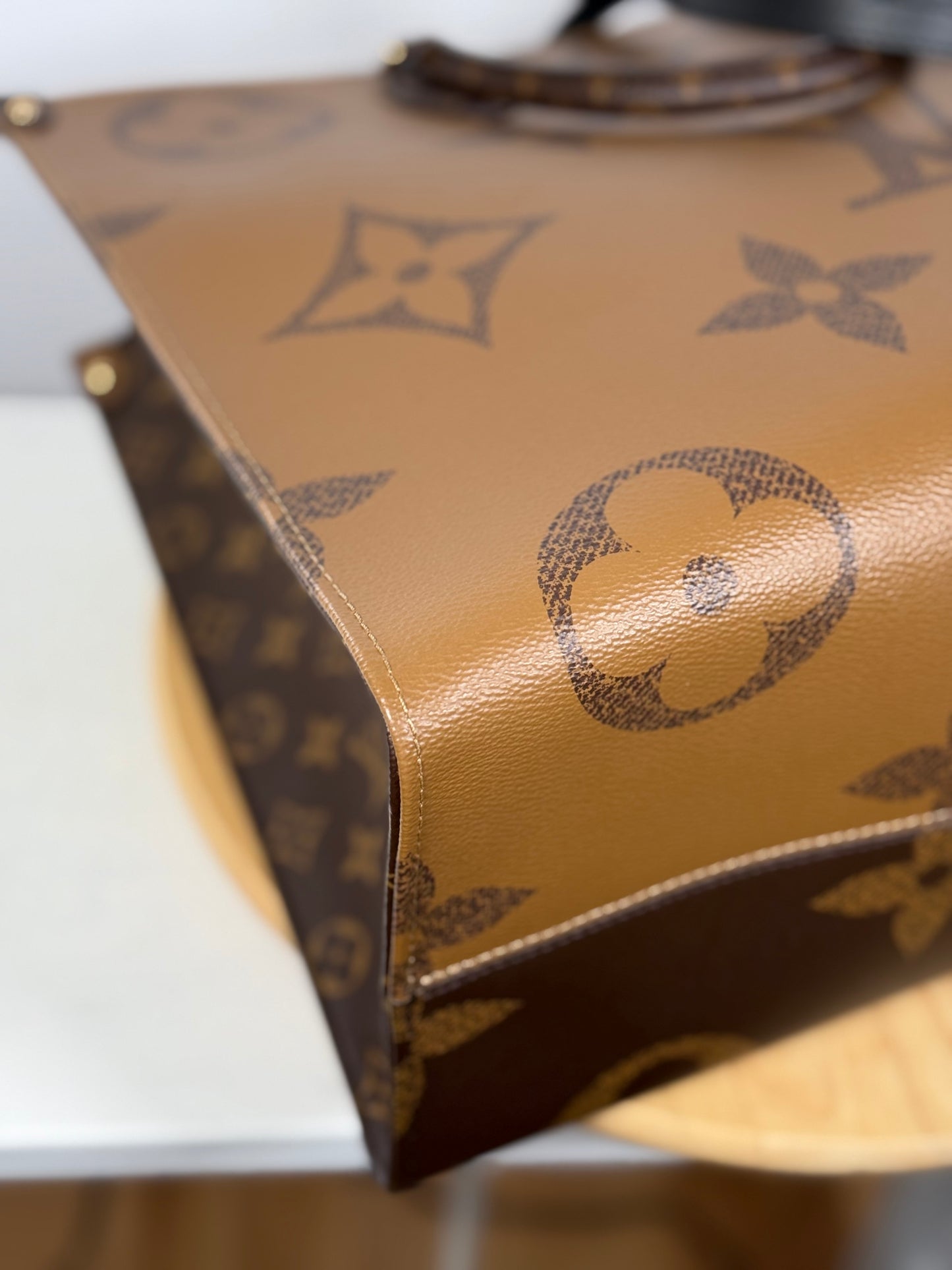 Louis Vuitton Monogram Reverse OnTheGo GM 2WAY Shoulder Tote Bag