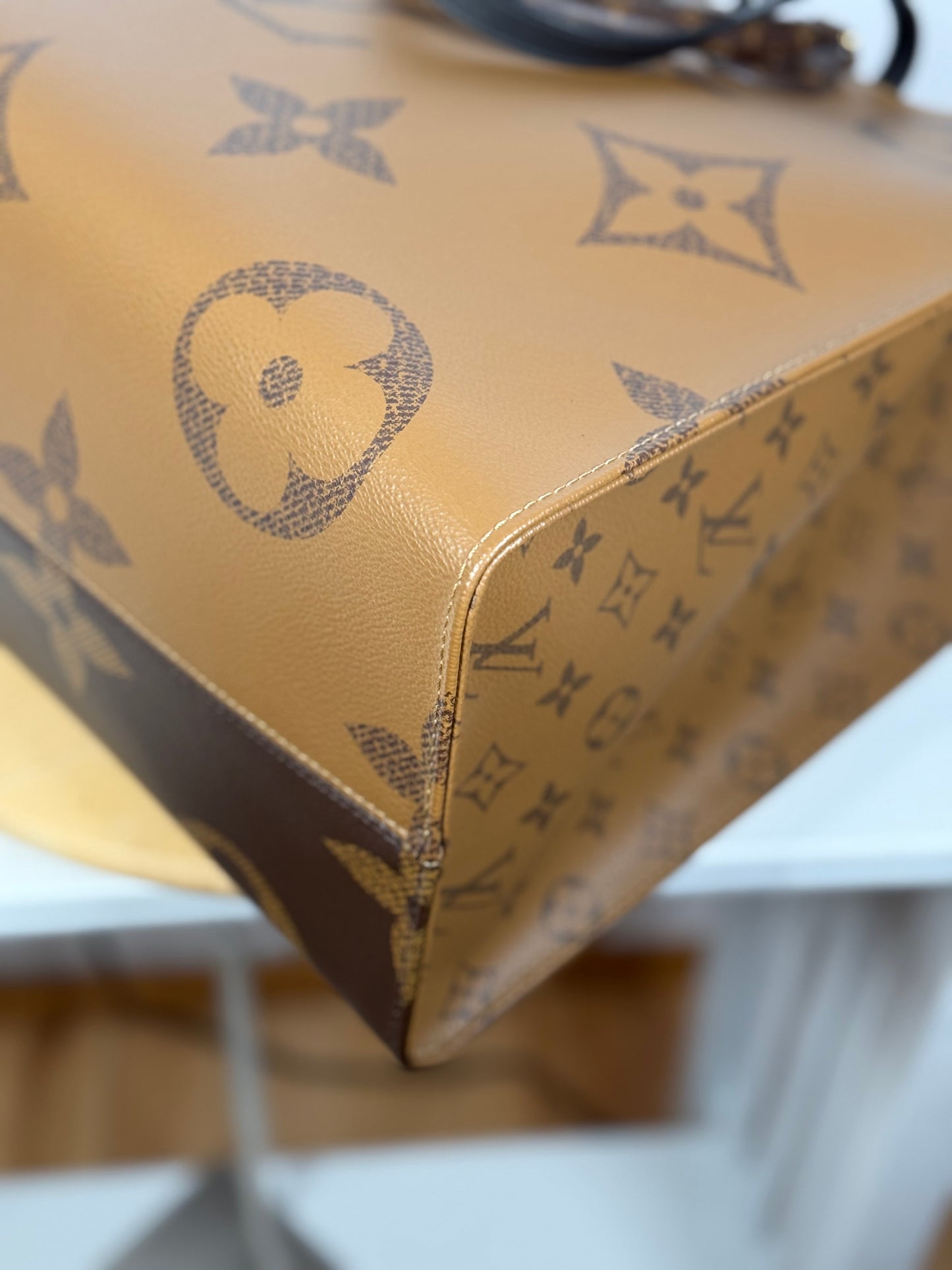 Louis Vuitton Monogram Reverse OnTheGo GM 2WAY Shoulder Tote Bag