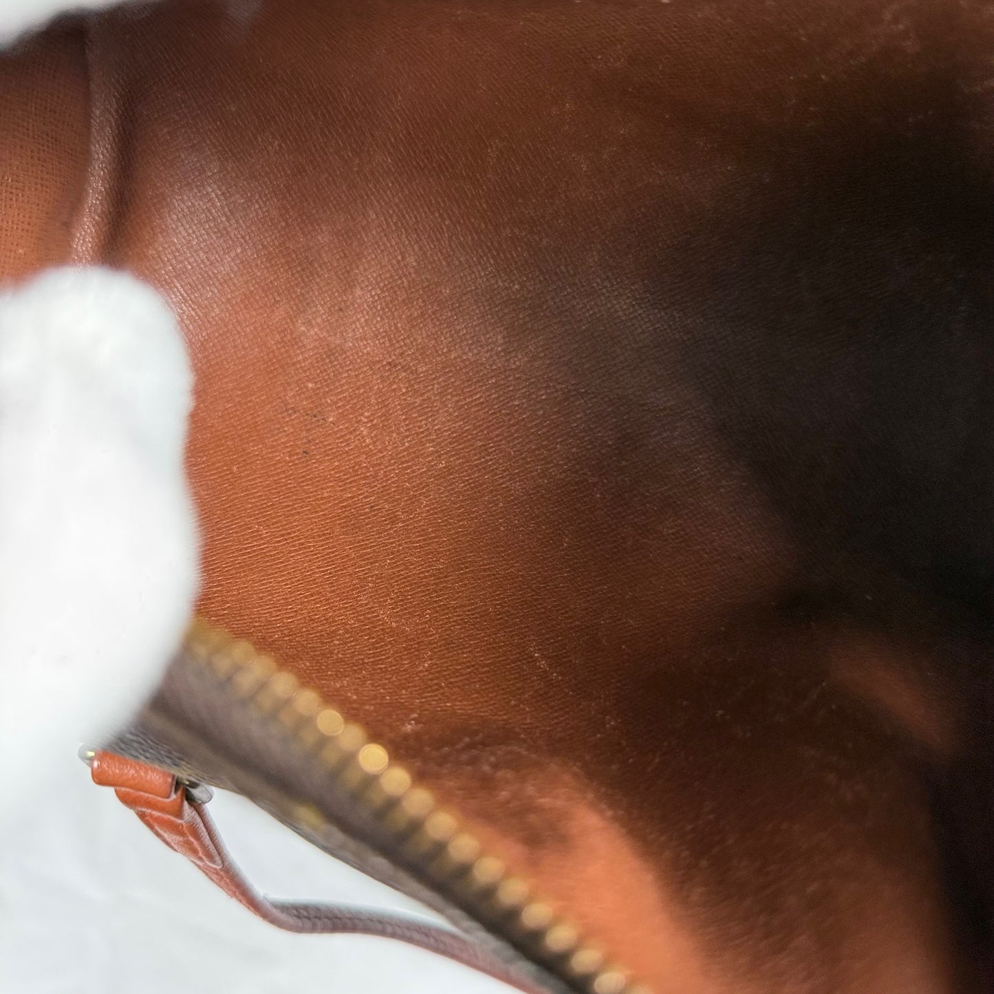 Louis Vuitton Papillon 26 Monogram Handbag w/ Dust Bag