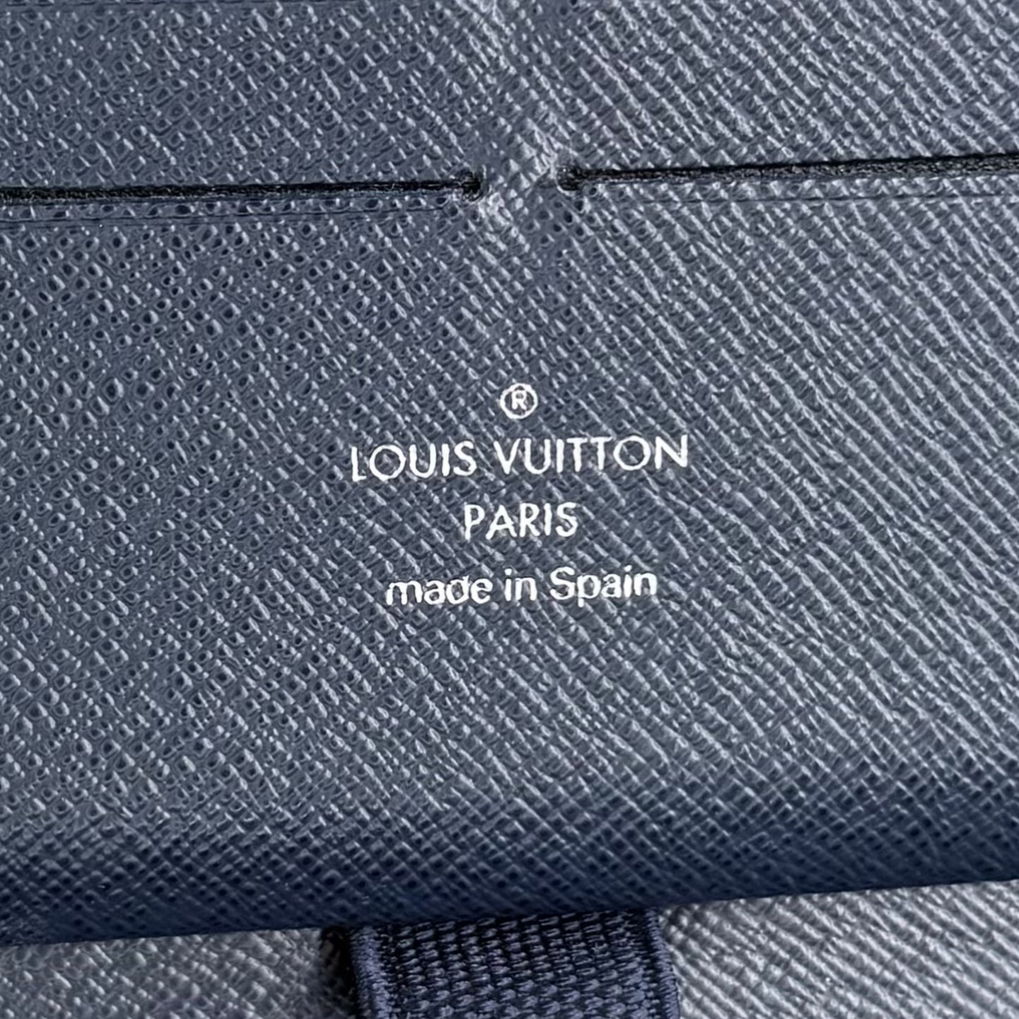 Louis Vuitton Zippy Wallet Epi Leather Navy Organizer