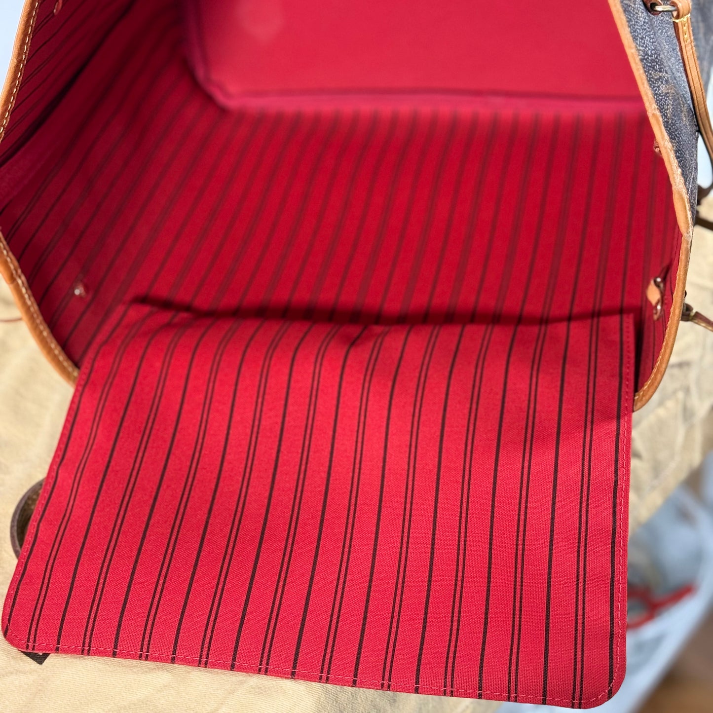 Louis Vuitton Monogram Neverfull MM with Pouch