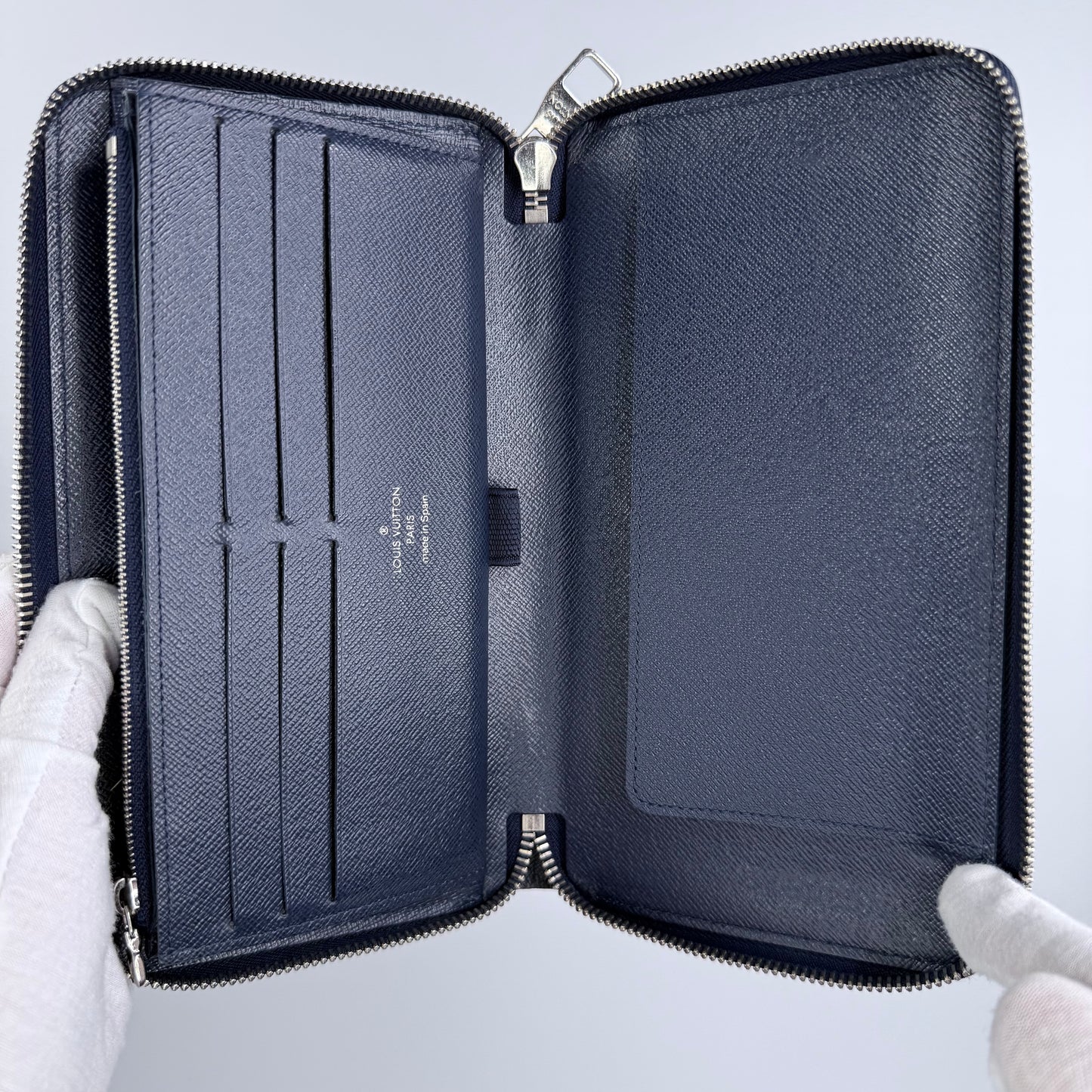 Louis Vuitton Zippy Wallet Epi Leather Navy Organizer