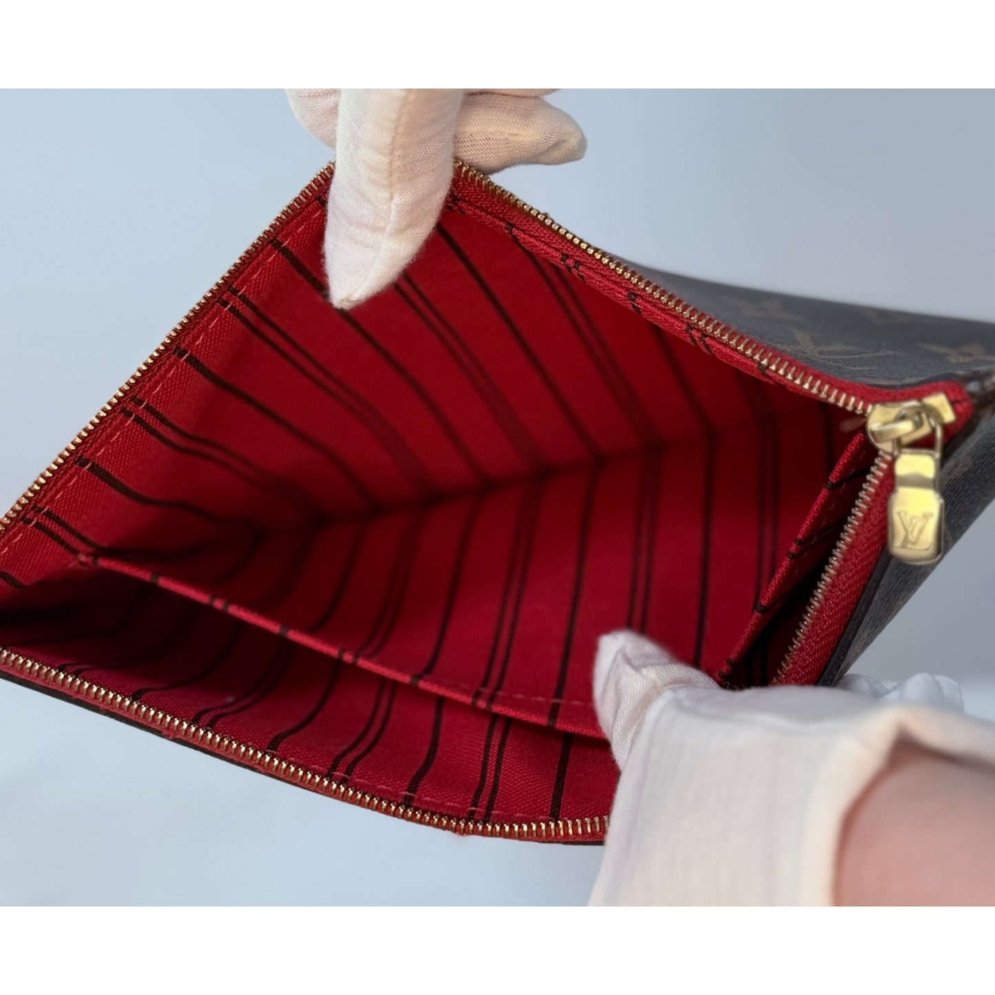 LOUIS VUITTON Monogram Neverfull MM Pouch Accessory Pouch