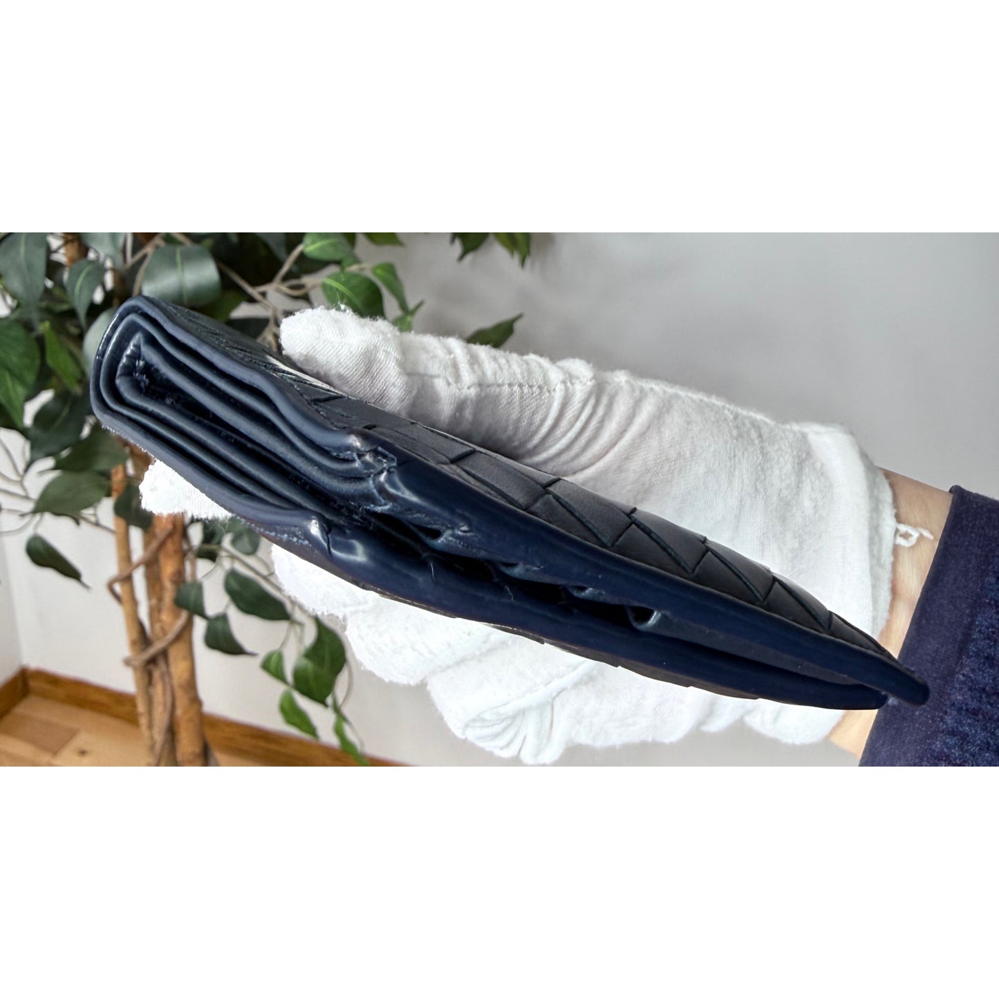 Bottega Veneta Intrecciato Wallet Bifold Leather Unisex Made in Italy Navy