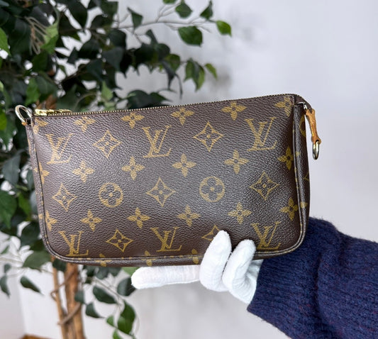 Louis Vuitton Monogram Pochette Accessories