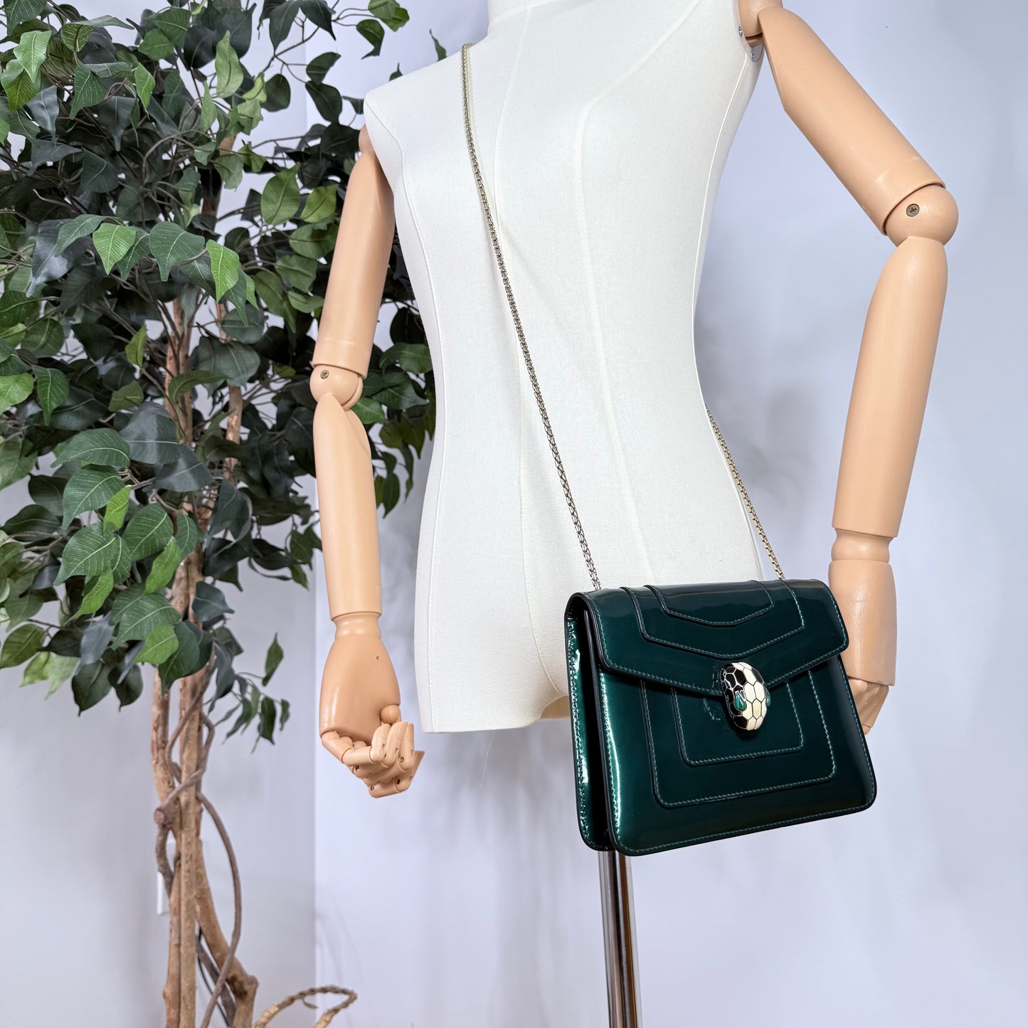 Bvlgari Serpenti Forever Mini Emerald Green Patent Leather Wallet on Chain Bag