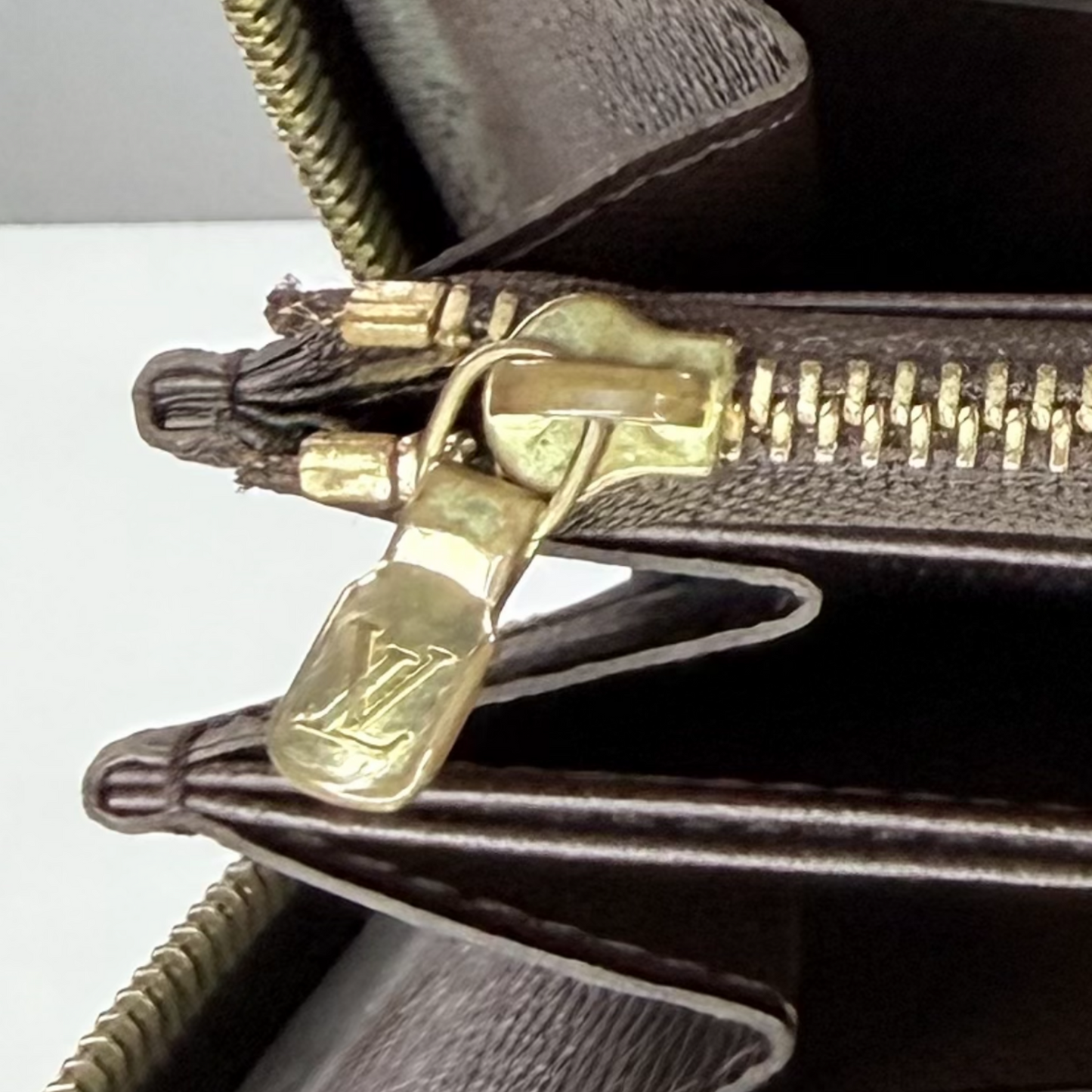 Louis Vuitton Damier Ebene Zippy Wallet