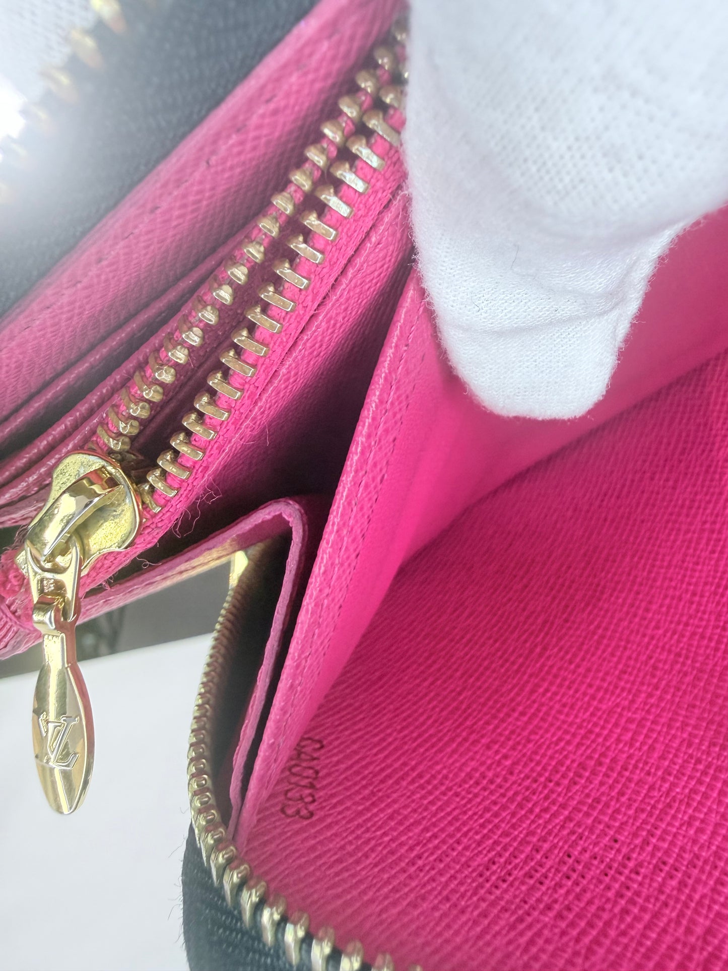 Louis Vuitton Monogram Black Multicolore Zippy Wallet