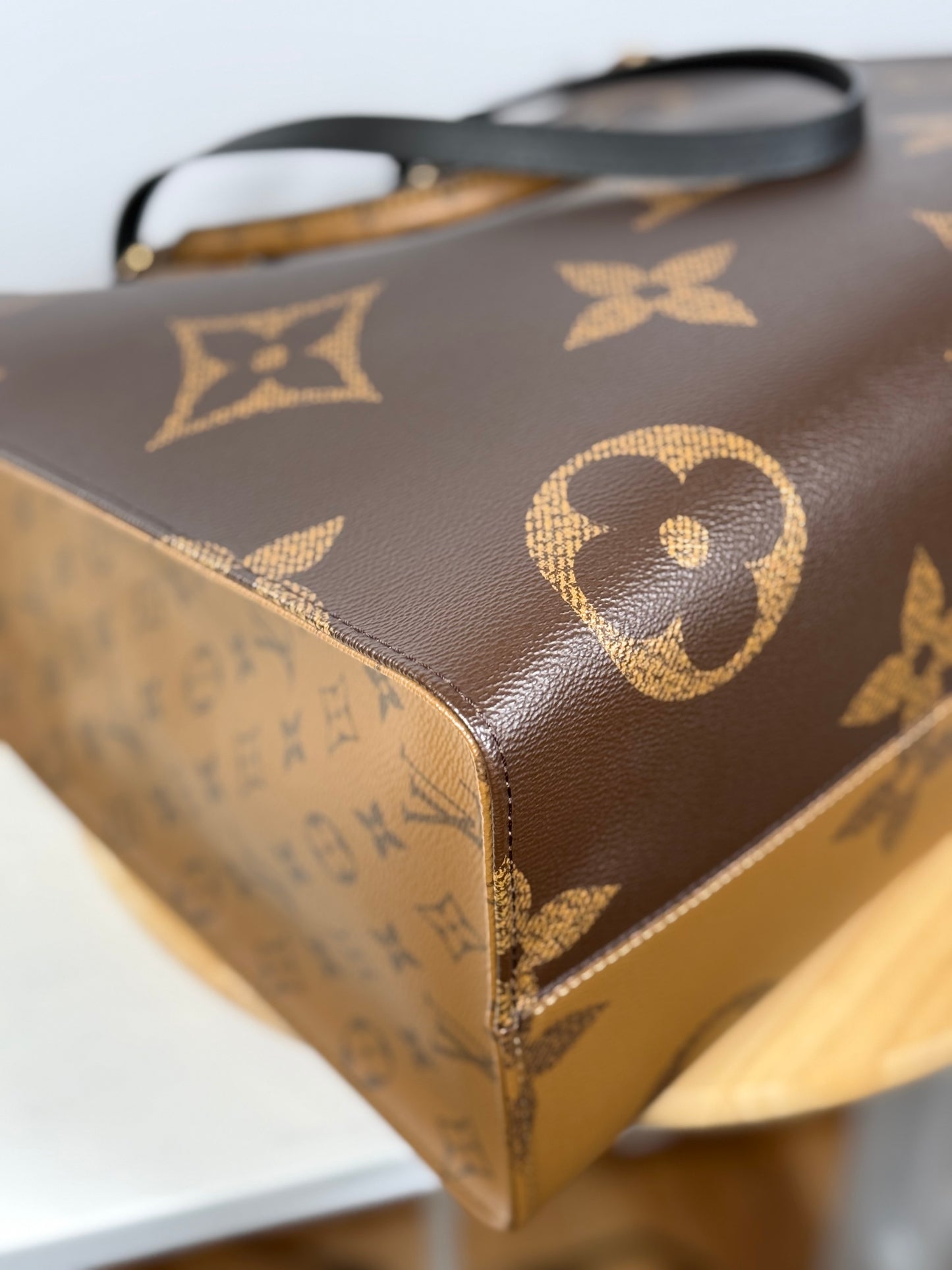 Louis Vuitton Monogram Reverse OnTheGo GM 2WAY Shoulder Tote Bag