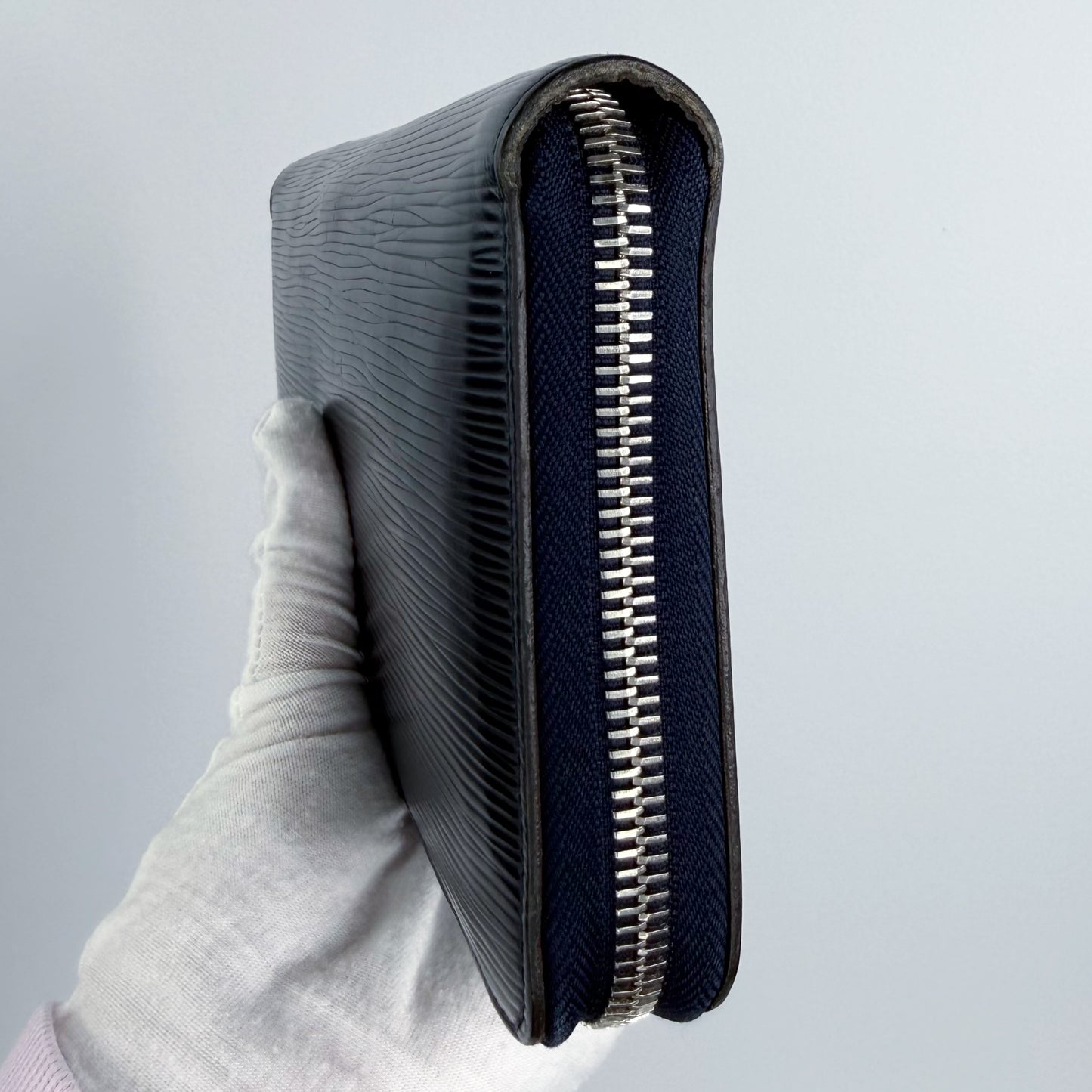 Louis Vuitton Zippy Wallet Epi Leather Navy Organizer