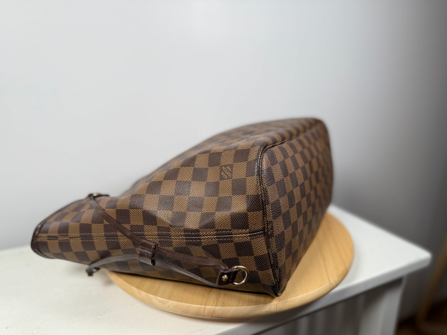 Louis Vuitton Neverfull MM Damier Ebene Canvas Cherry Red Lining Tote Bag